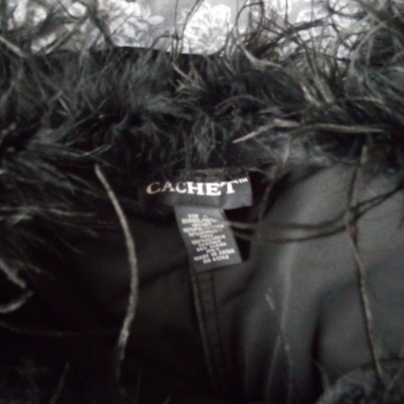 Women's Top - Picture 4 of 7